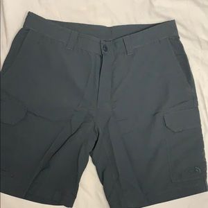 North Face cargo shorts 36